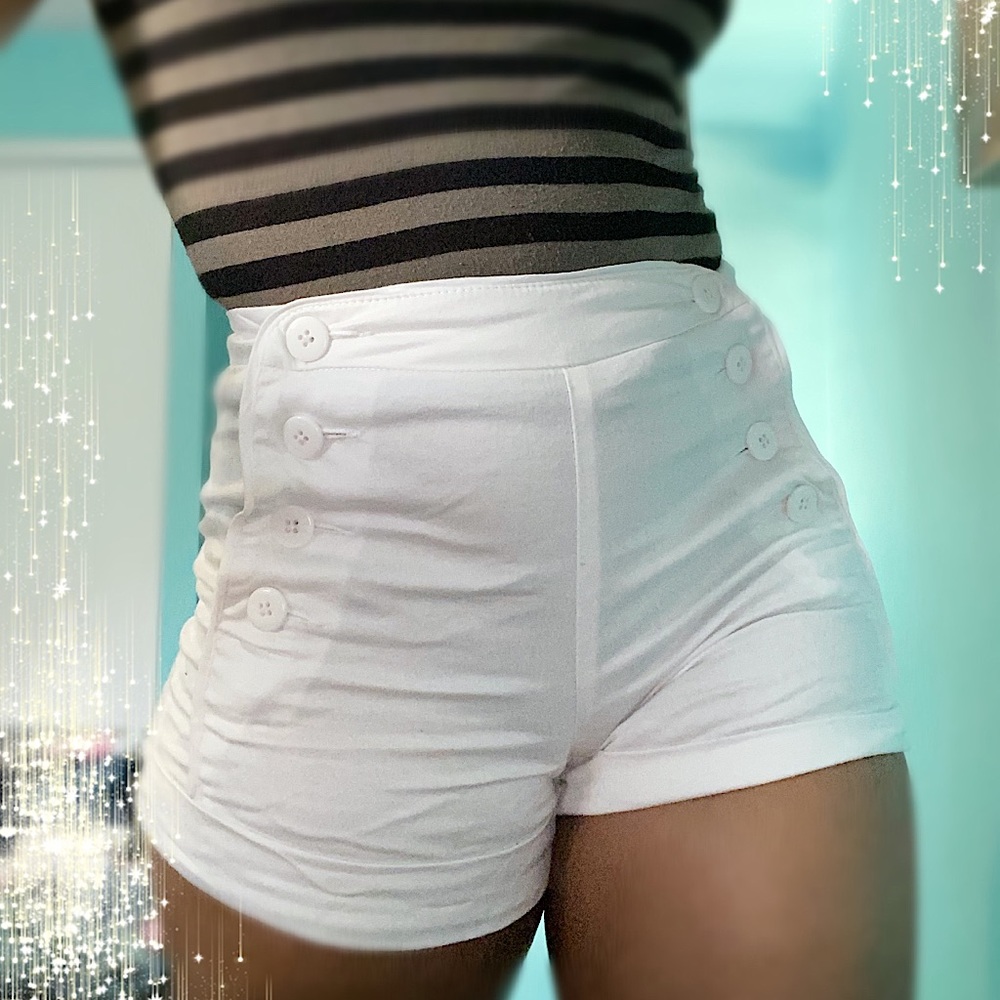 Cute White High-Waisted Multi-button Up Shorts